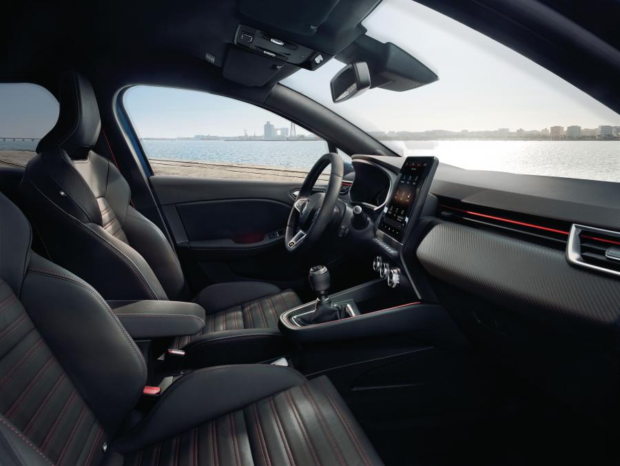 Интерьер Renault Clio R.S. Line 2019 года  (WW) (фото 6 из 30)